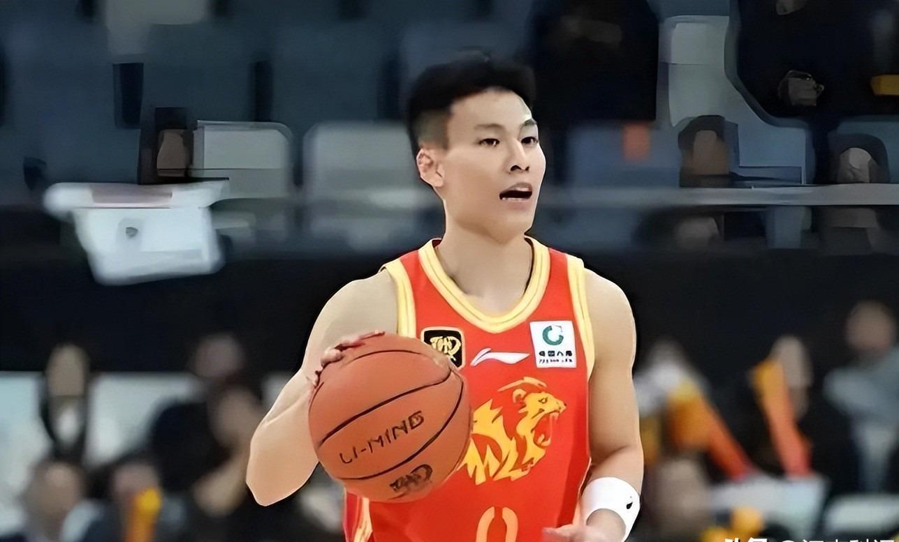 乐鱼体育-绝妙调整!广厦101-93击败上海挽回颜面,王博“弃2人”是关键